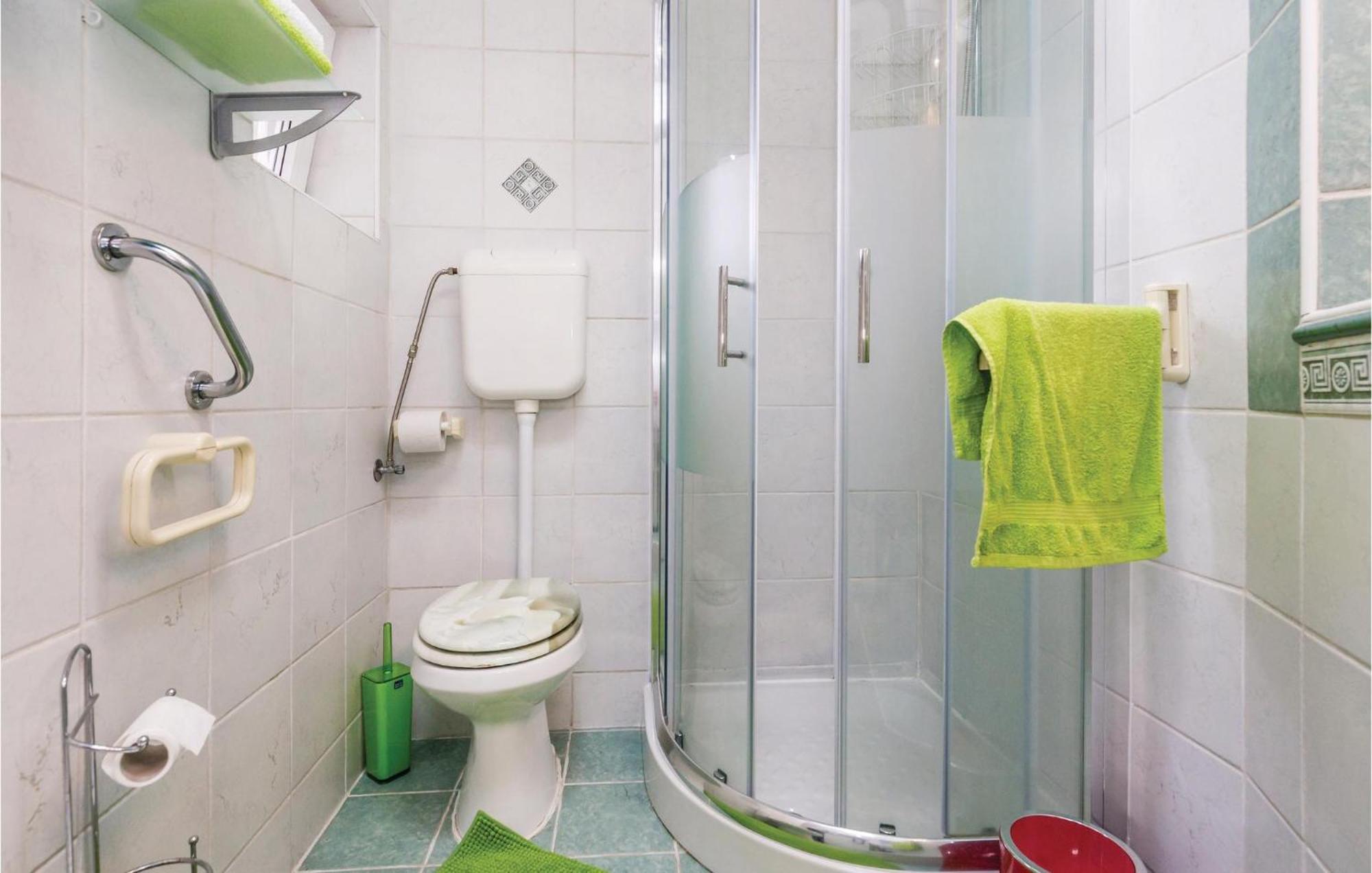 Gorgeous Apartment In Rijeka With House Sea View 外观 照片